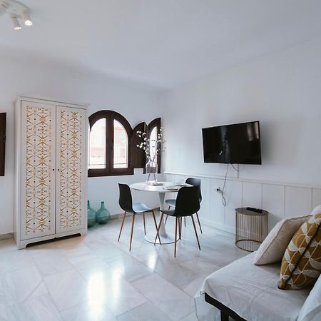 Complete Studio With Terrace - 1Bth- La Giralda Apartment Seville Ngoại thất bức ảnh